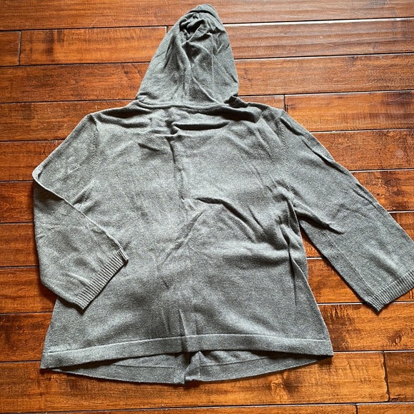 Beth Bowley hooded Cardigan - Picture 4 of 4